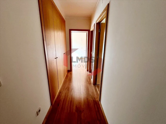 Apartamento T3 para Venda em Canelas Foto 16
