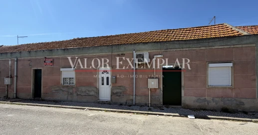 Moradia T5 para Venda em Baixa da Banheira e Vale da Amoreira