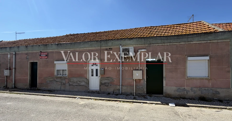 Moradia T5 para Venda em Baixa da Banheira e Vale da Amoreira Foto 3