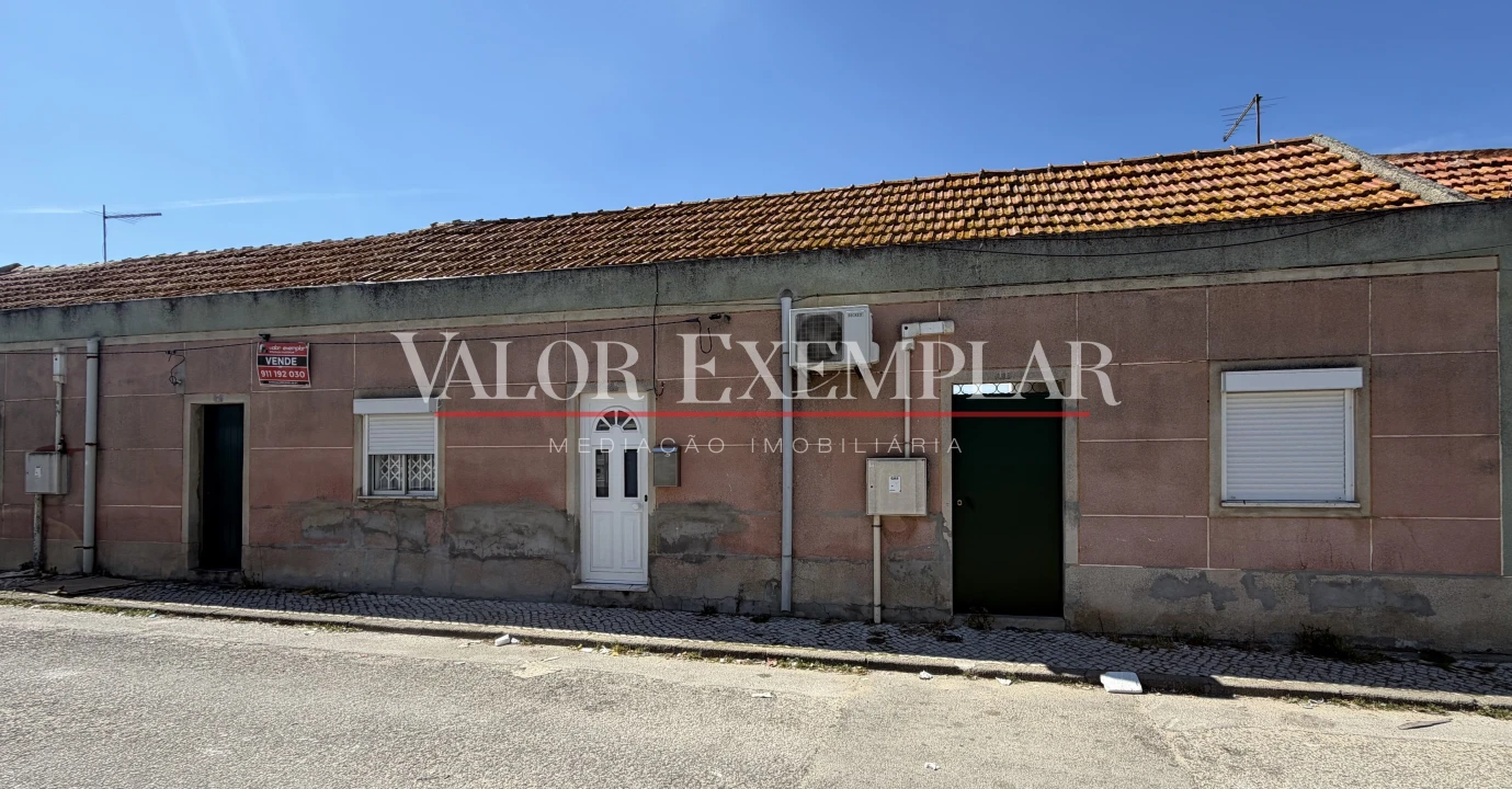 Moradia T5 para Venda em Baixa da Banheira e Vale da Amoreira Foto 3