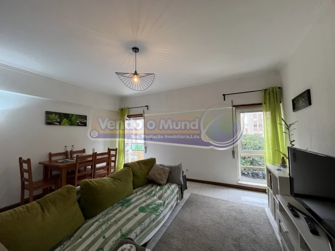 Apartamento T3 para Venda em Carregado e Cadafais Foto 3