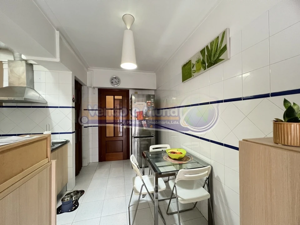 Apartamento T3 para Venda em Carregado e Cadafais Foto 13