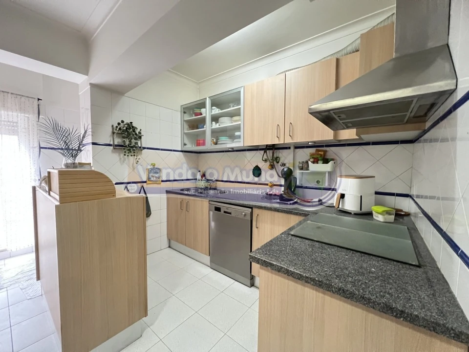 Apartamento T3 para Venda em Carregado e Cadafais Foto 7