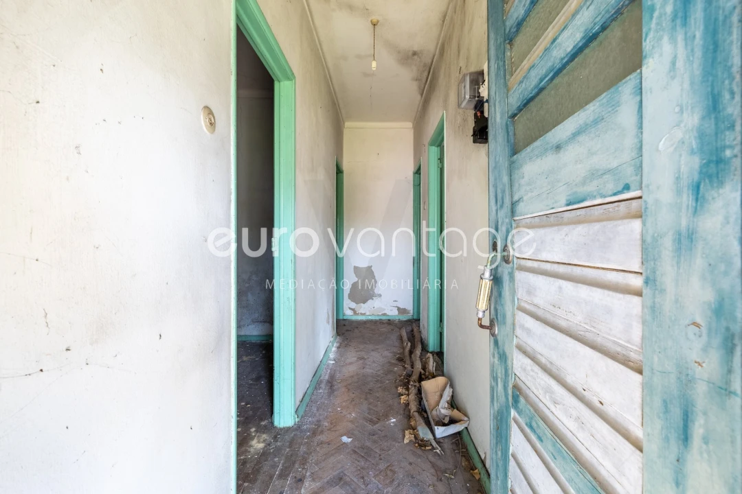 Moradia T3 para Venda em Parceiros e Azoia Foto 6