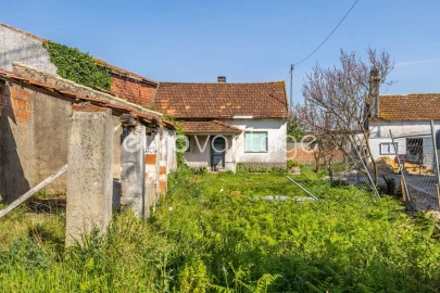 Moradia T3 para Venda em Parceiros e Azoia