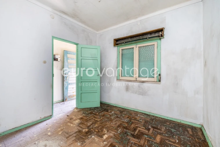 Moradia T3 para Venda em Parceiros e Azoia Foto 9