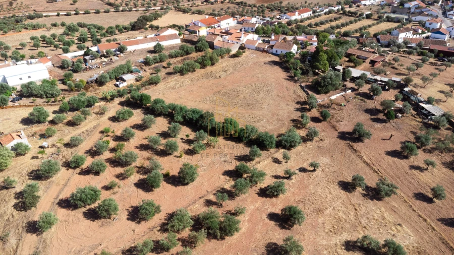 Moradia T2 para Venda em Santiago Maior Foto 10