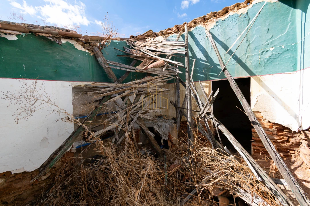 Moradia T2 para Venda em Santiago Maior Foto 9