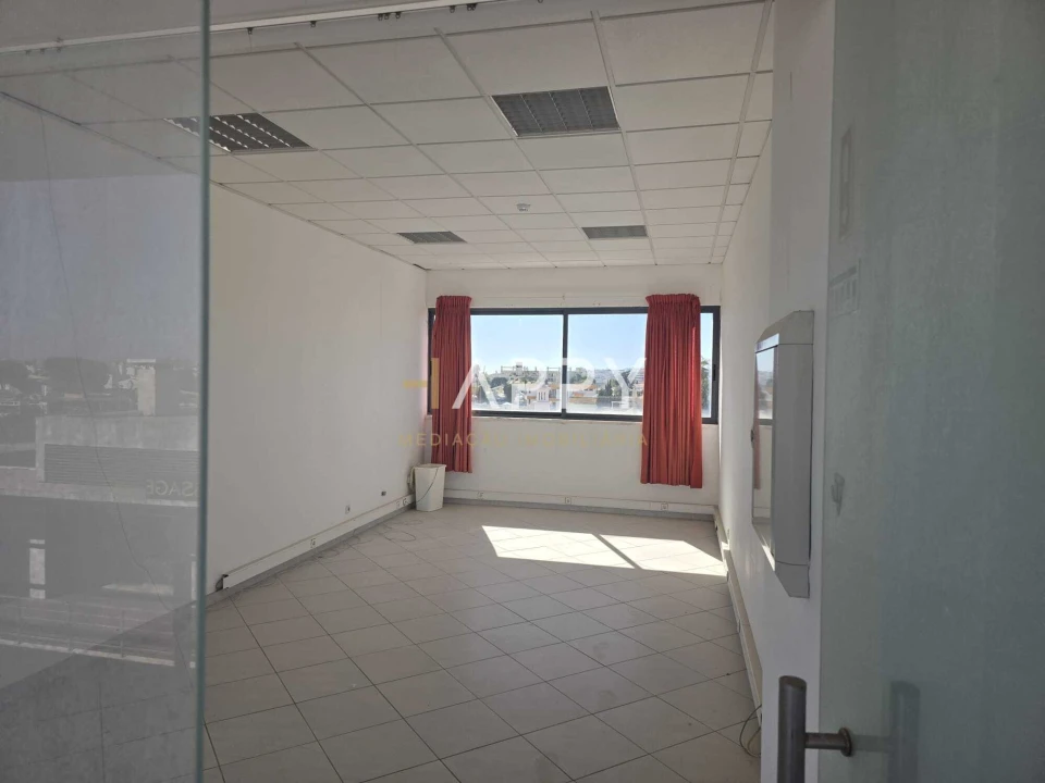 Loja para Venda em Albufeira e Olhos de Água Foto 2