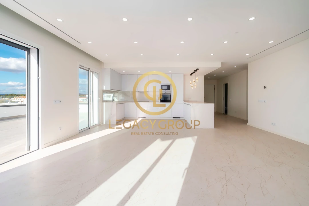Apartamento T3 para Venda em Quarteira Foto 3