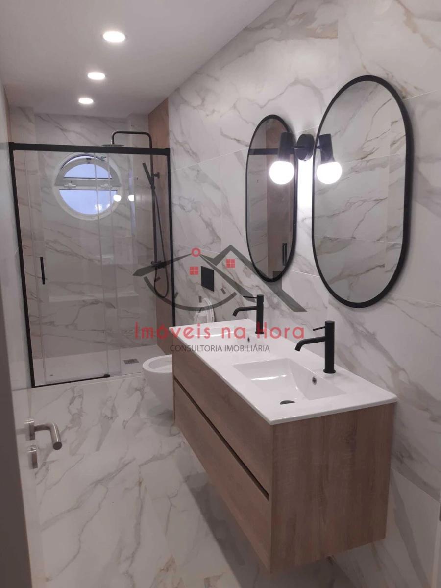 Apartamento T2 para Venda em Venteira Foto 8