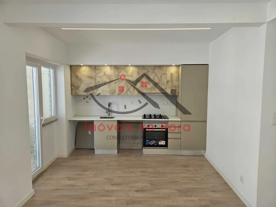 Apartamento T2 para Venda em Venteira Foto 13