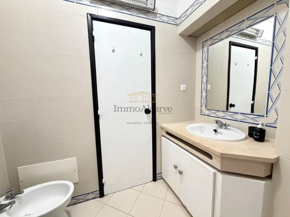 Apartamento T1 para Venda em Albufeira e Olhos de Água Foto 8