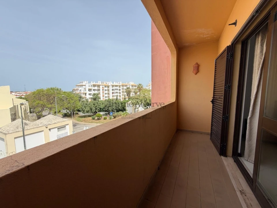 Apartamento T1 para Venda em Albufeira e Olhos de Água Foto 9