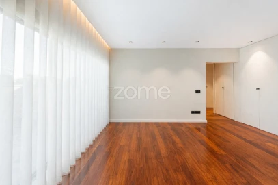 Escritório para Arrendamento em Lordelo do Ouro e Massarelos