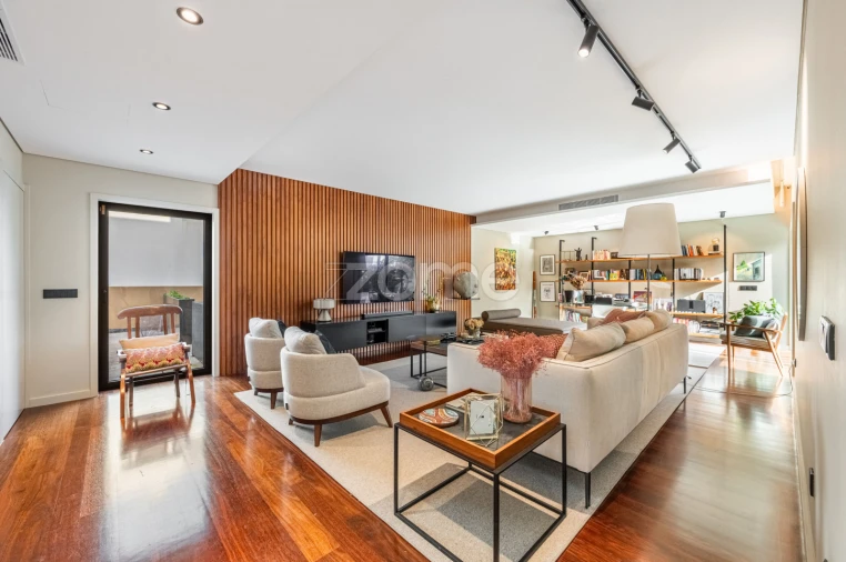 Escritório para Arrendamento em Lordelo do Ouro e Massarelos Foto 9