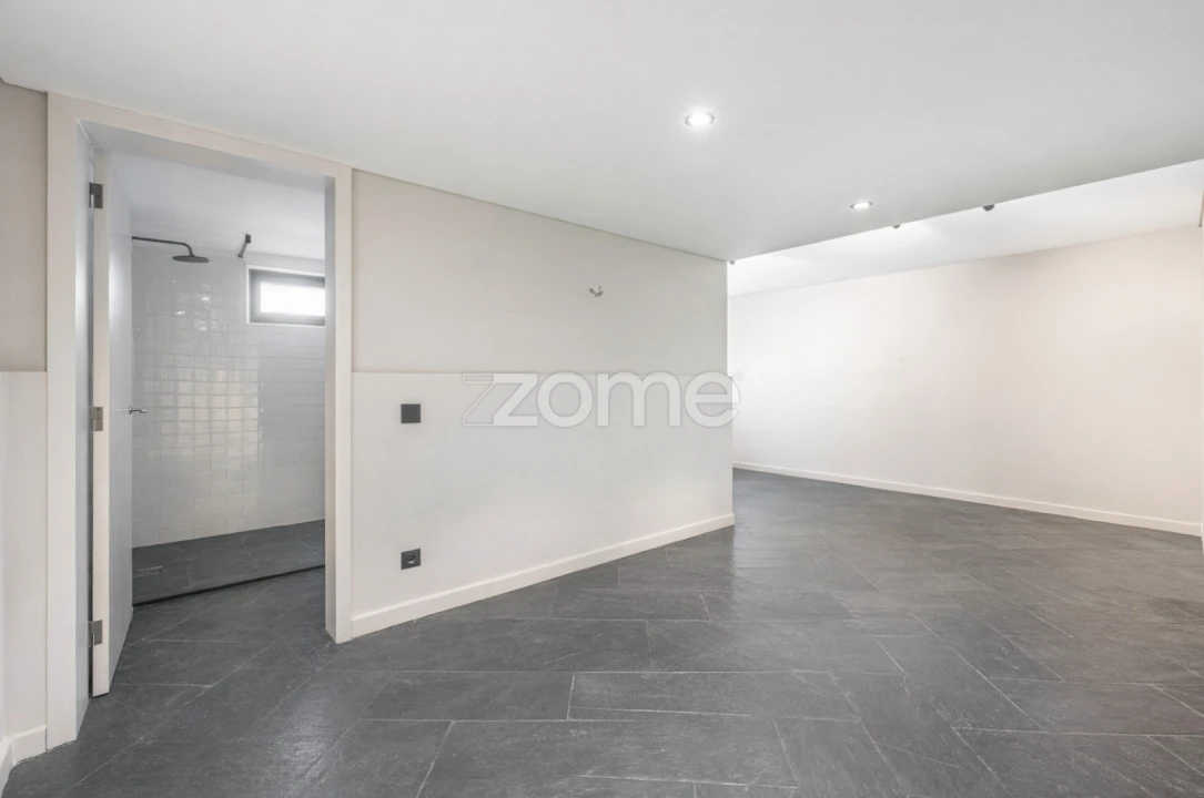 Escritório para Arrendamento em Lordelo do Ouro e Massarelos Foto 23