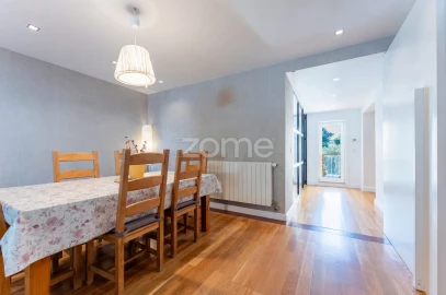 Apartamento T4 para Venda em Aldoar, Foz do Douro e Nevogilde