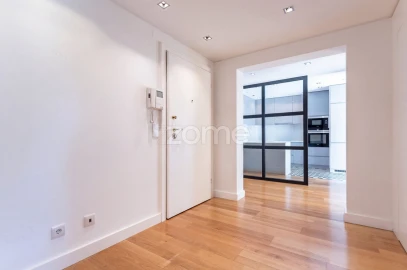 Apartamento T4 para Venda em Aldoar, Foz do Douro e Nevogilde