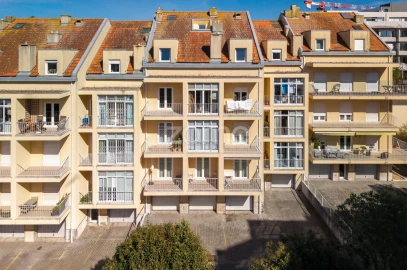 Apartamento T4 para Venda em Aldoar, Foz do Douro e Nevogilde