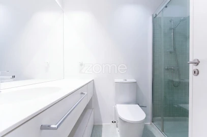 Apartamento T4 para Venda em Aldoar, Foz do Douro e Nevogilde