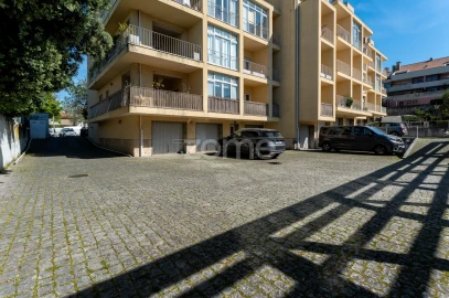 Apartamento T4 para Venda em Aldoar, Foz do Douro e Nevogilde