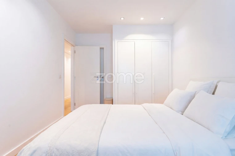 Apartamento T4 para Venda em Aldoar, Foz do Douro e Nevogilde Foto 27
