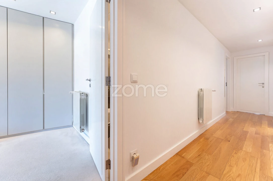 Apartamento T4 para Venda em Aldoar, Foz do Douro e Nevogilde Foto 19