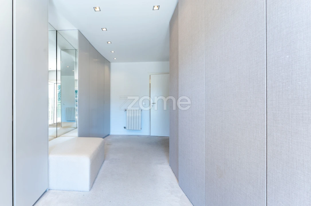 Apartamento T4 para Venda em Aldoar, Foz do Douro e Nevogilde Foto 22