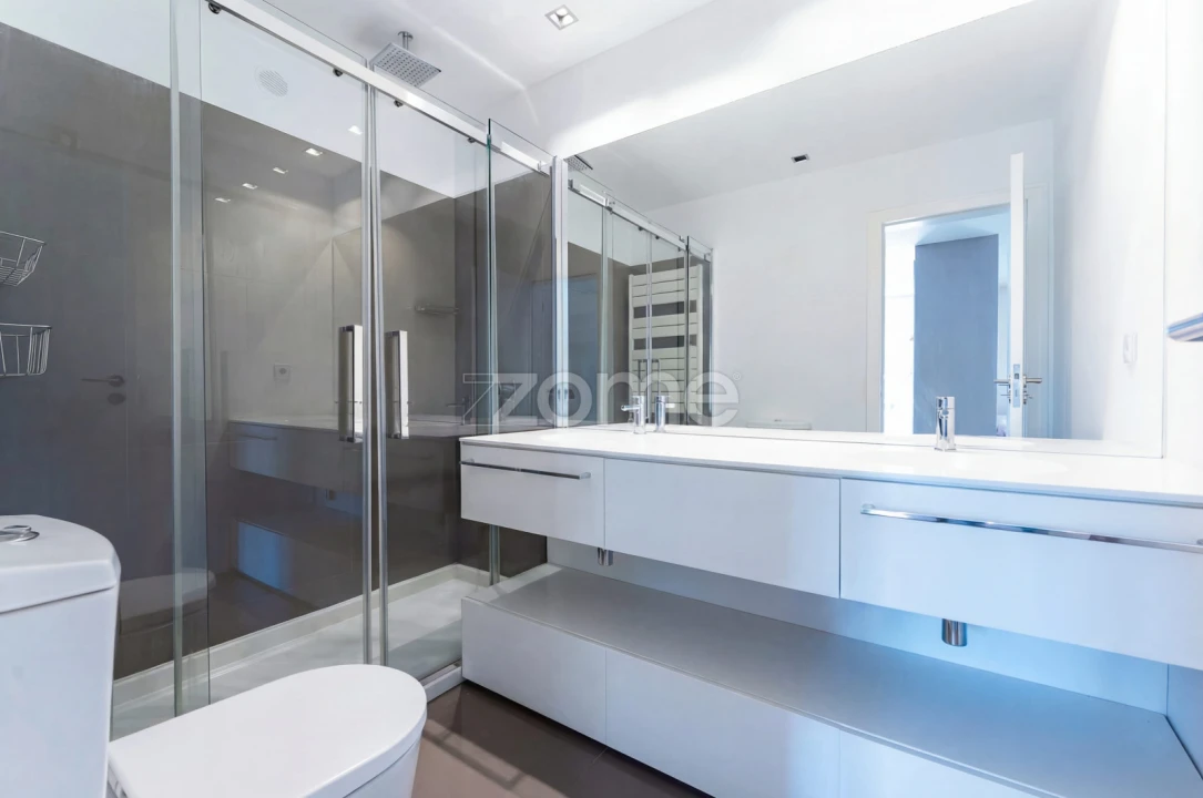 Apartamento T4 para Venda em Aldoar, Foz do Douro e Nevogilde Foto 6