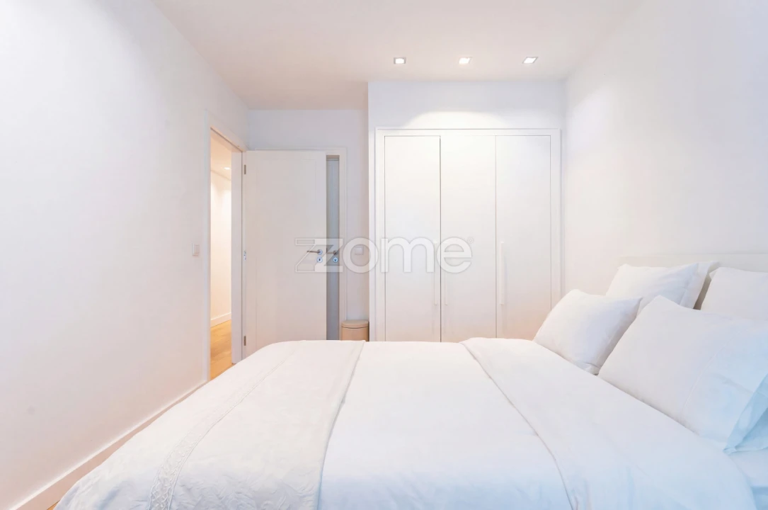 Apartamento T4 para Venda em Aldoar, Foz do Douro e Nevogilde Foto 27