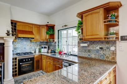 Moradia T3 para Venda em Longomel