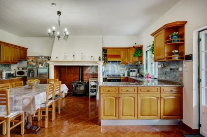 Moradia T3 para Venda em Longomel