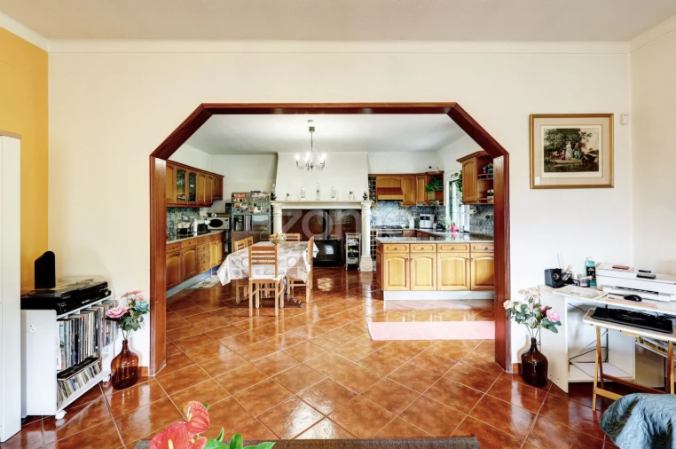 Moradia T3 para Venda em Longomel Foto 13