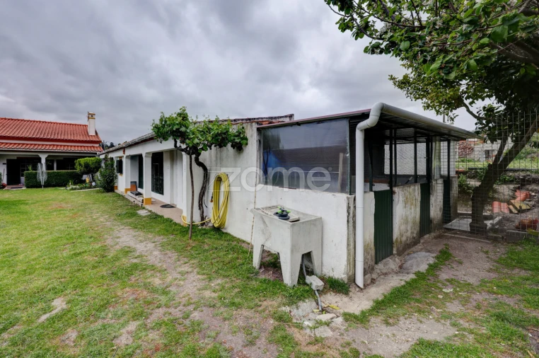 Moradia T3 para Venda em Longomel Foto 45