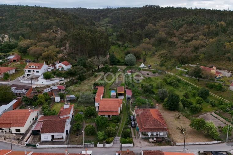 Moradia T3 para Venda em Longomel Foto 52