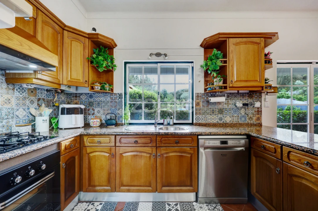 Moradia T3 para Venda em Longomel Foto 15