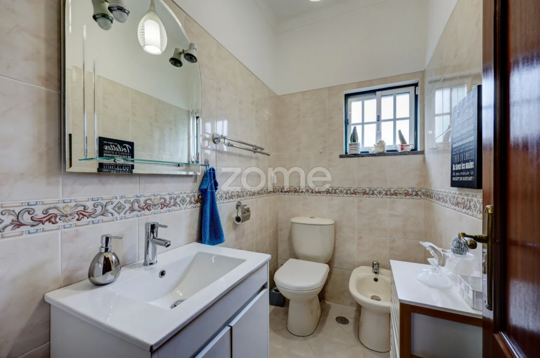 Moradia T3 para Venda em Longomel Foto 30