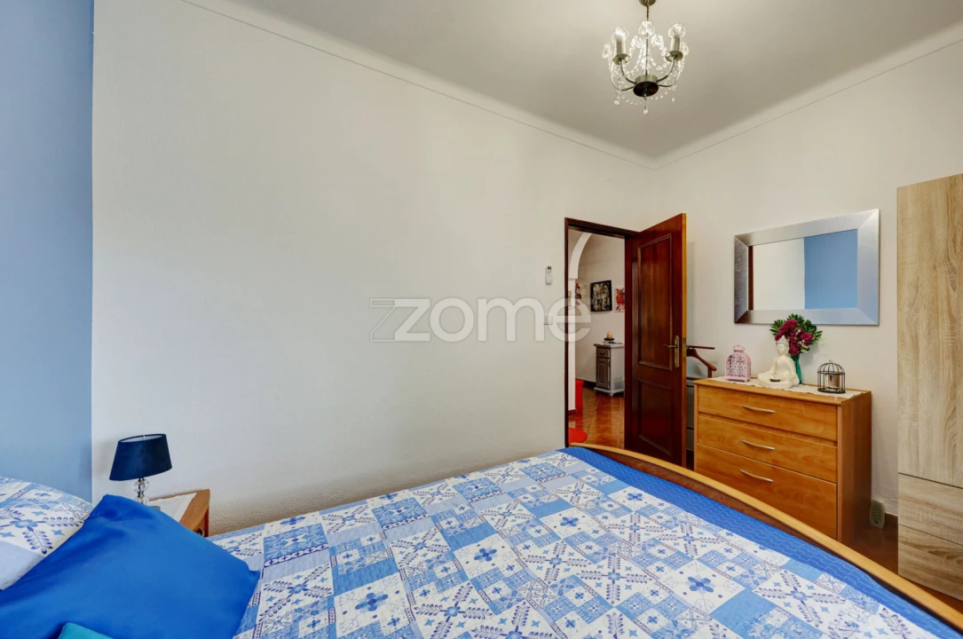 Moradia T3 para Venda em Longomel Foto 33