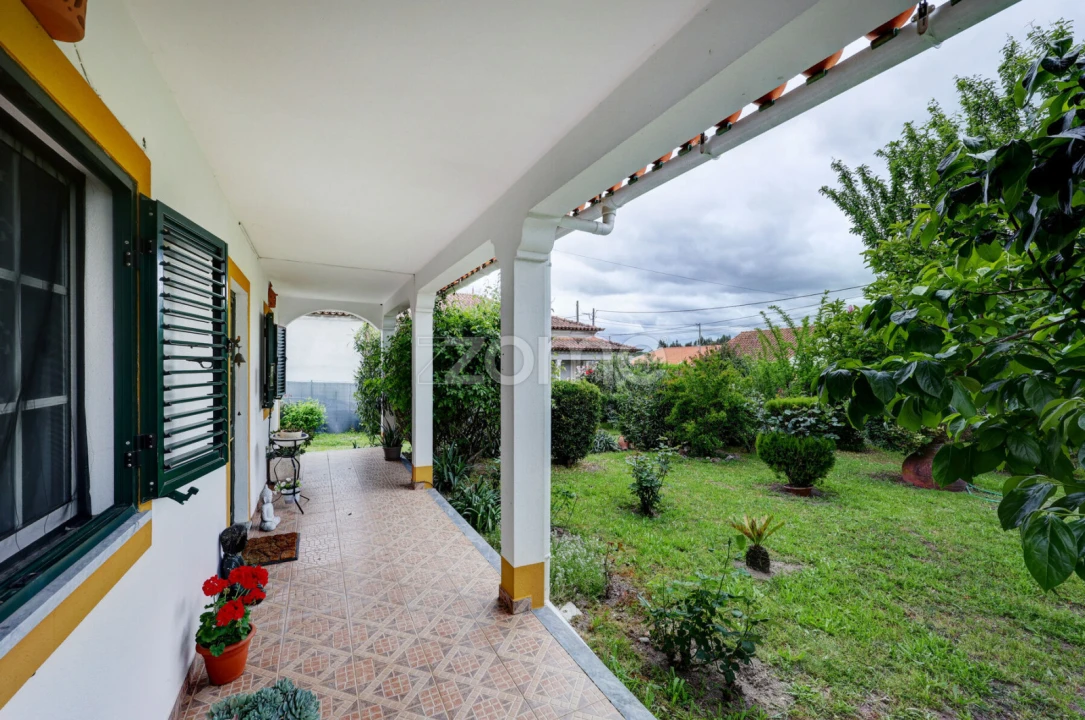 Moradia T3 para Venda em Longomel Foto 38