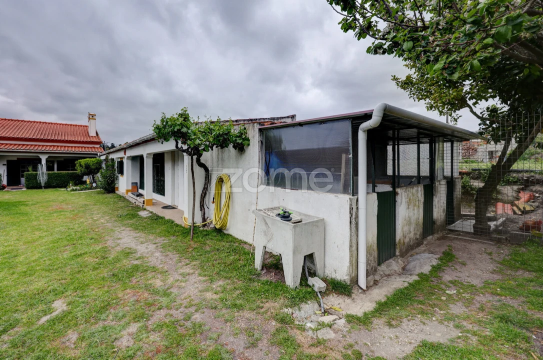 Moradia T3 para Venda em Longomel Foto 45