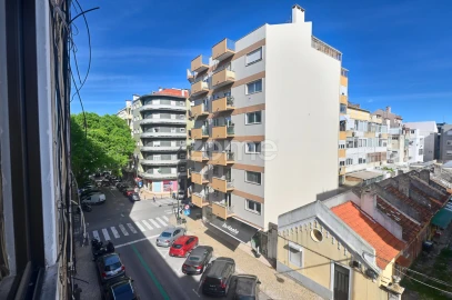 Apartamento T2 para Venda em Campo de Ourique