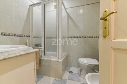 Apartamento T2 para Venda em Campo de Ourique