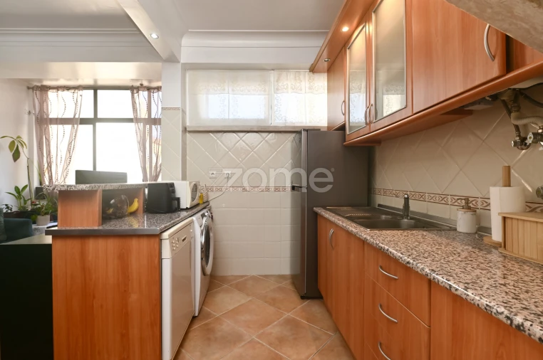 Apartamento T2 para Venda em Campo de Ourique Foto 5