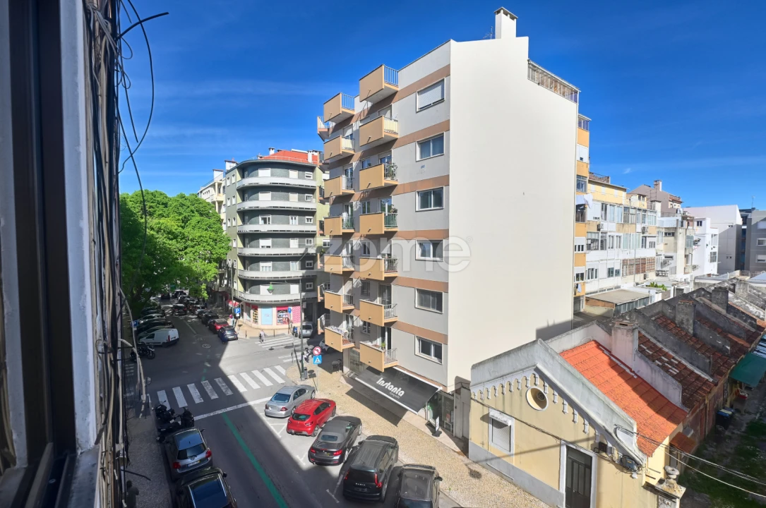 Apartamento T2 para Venda em Campo de Ourique Foto 19