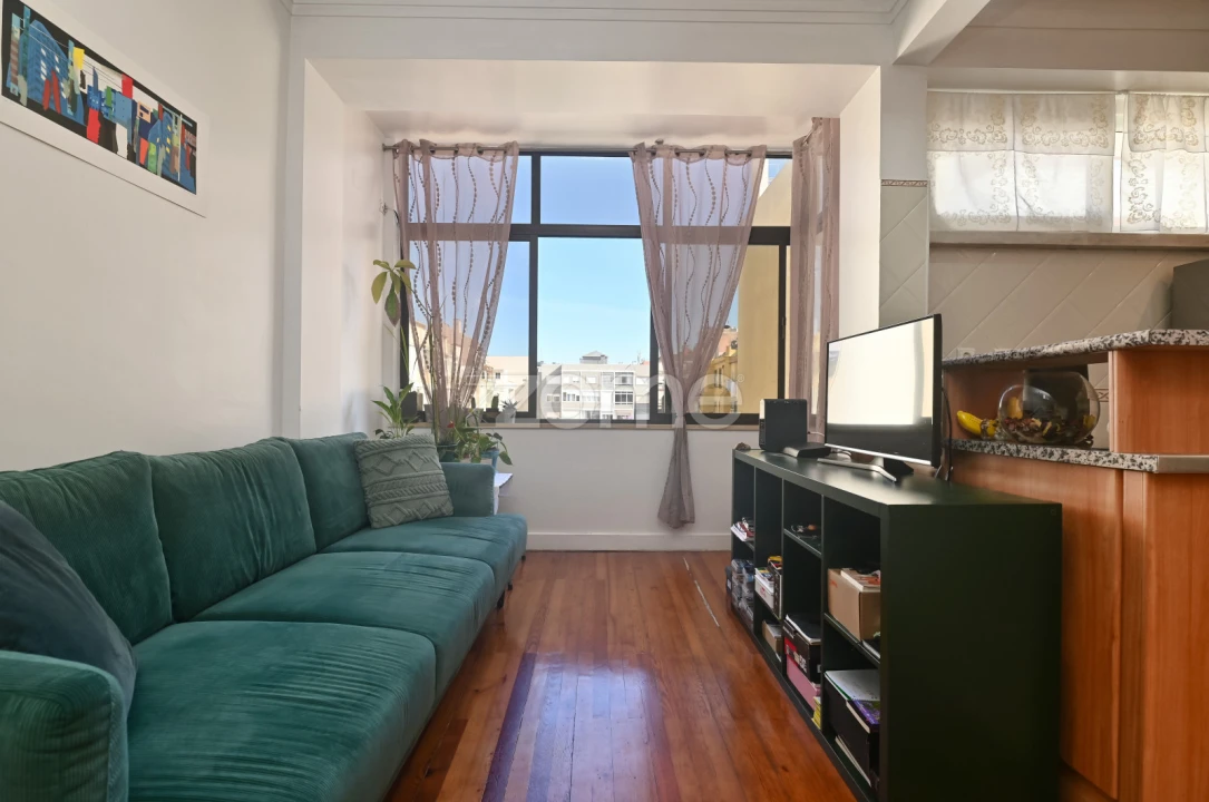 Apartamento T2 para Venda em Campo de Ourique Foto 4