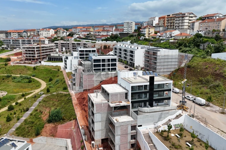Apartamento T2 para Venda em Santo Antonio dos Olivais Foto 23