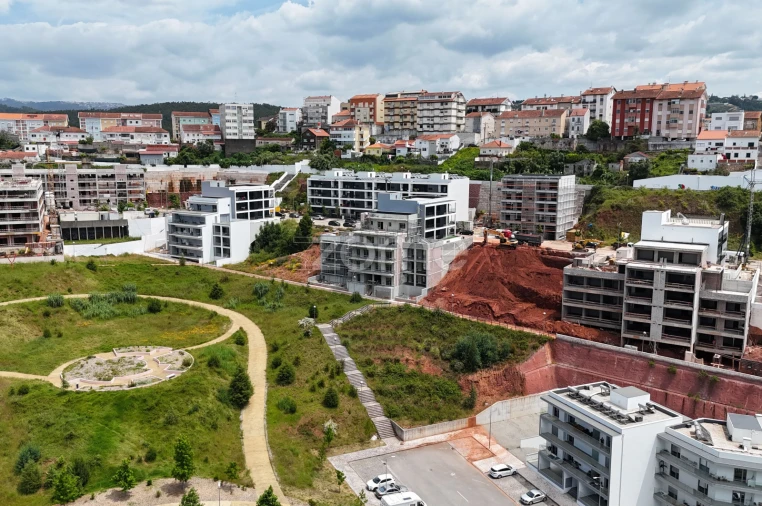 Apartamento T2 para Venda em Santo Antonio dos Olivais Foto 25