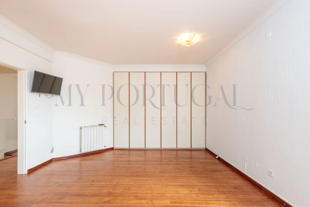 Moradia T4 para Venda em Loures Foto 10