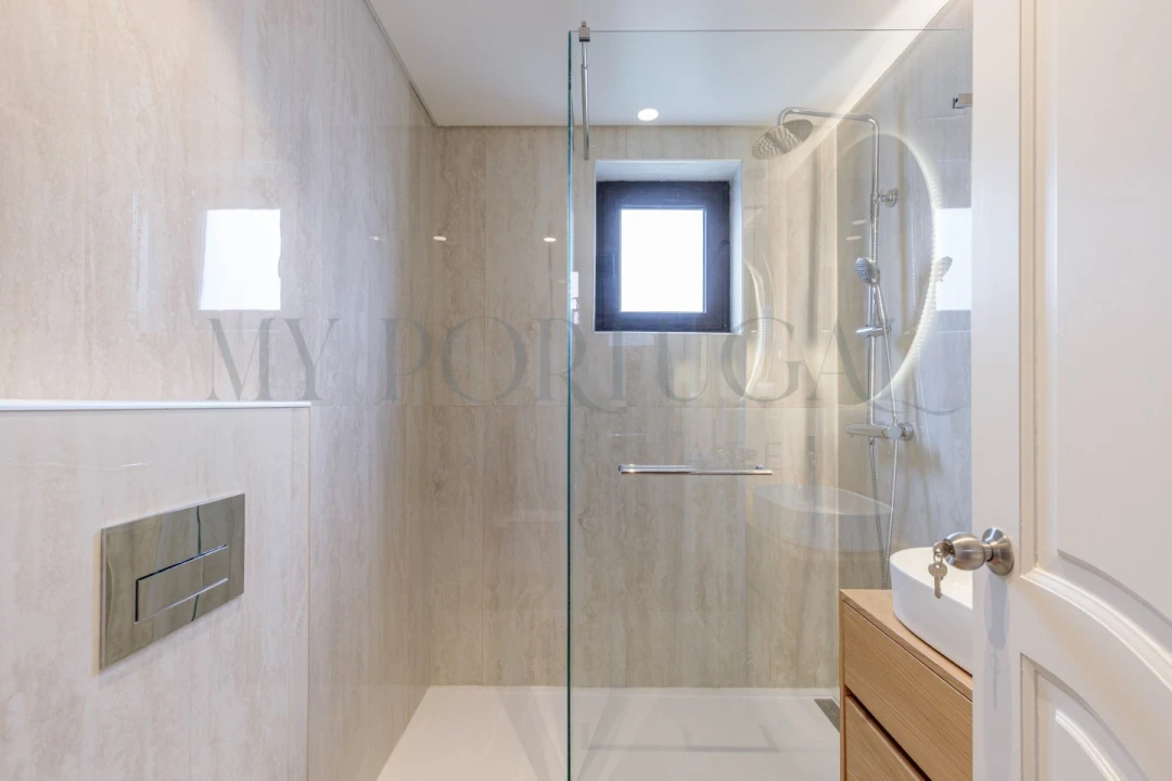 Moradia T4 para Venda em Loures Foto 23